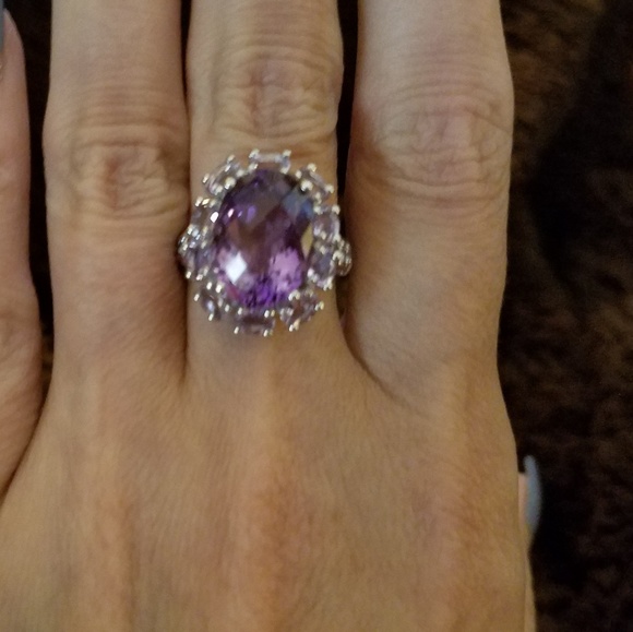 Amethyst and Tanzanite Ring 7ct total - Picture 3 of 5